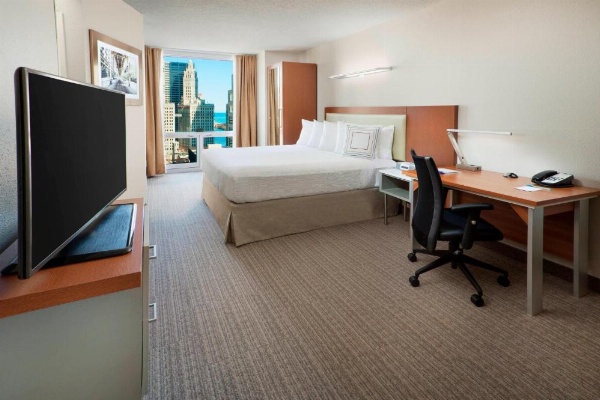 SpringHill Suites by Marriott Chicago Downtown/River North image 8